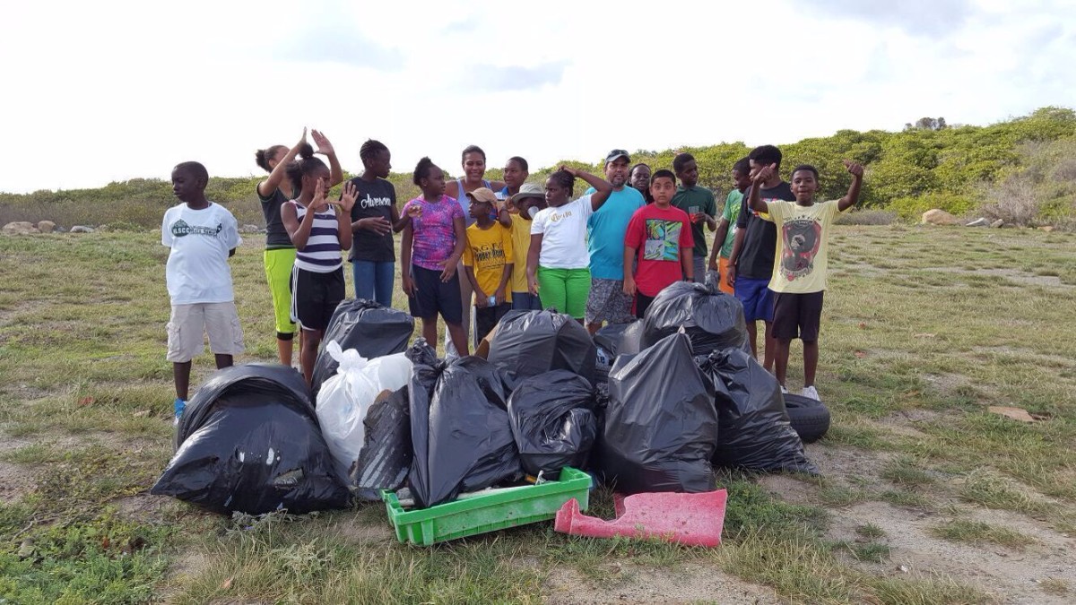Community clean-up (2)